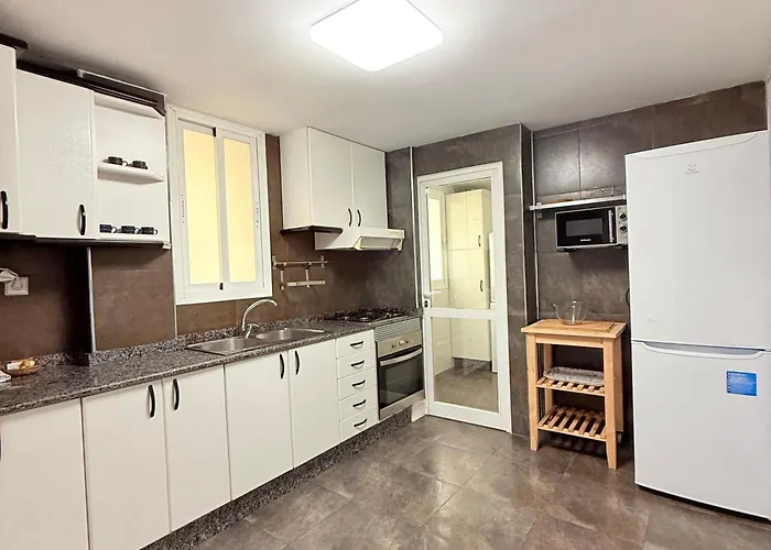 Travel Habitat Mestalla * Valencia